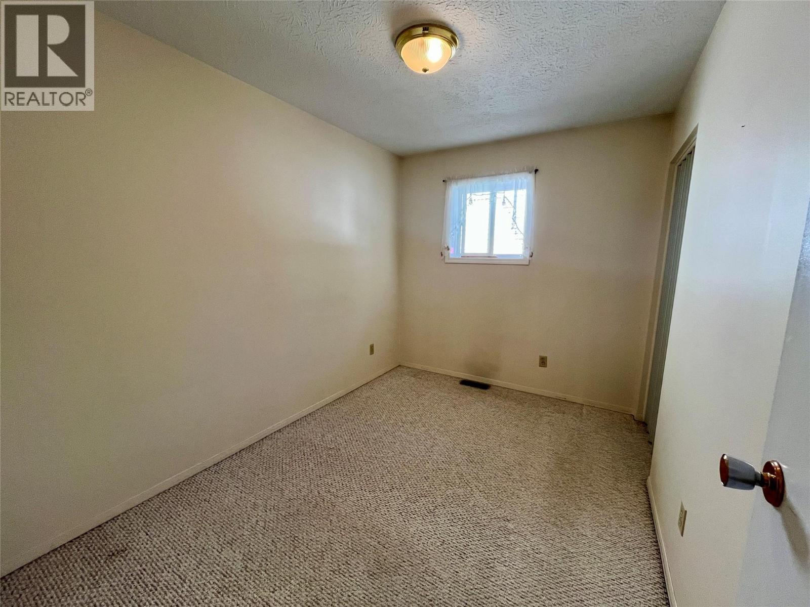 20 Dawson Place, Tumbler Ridge