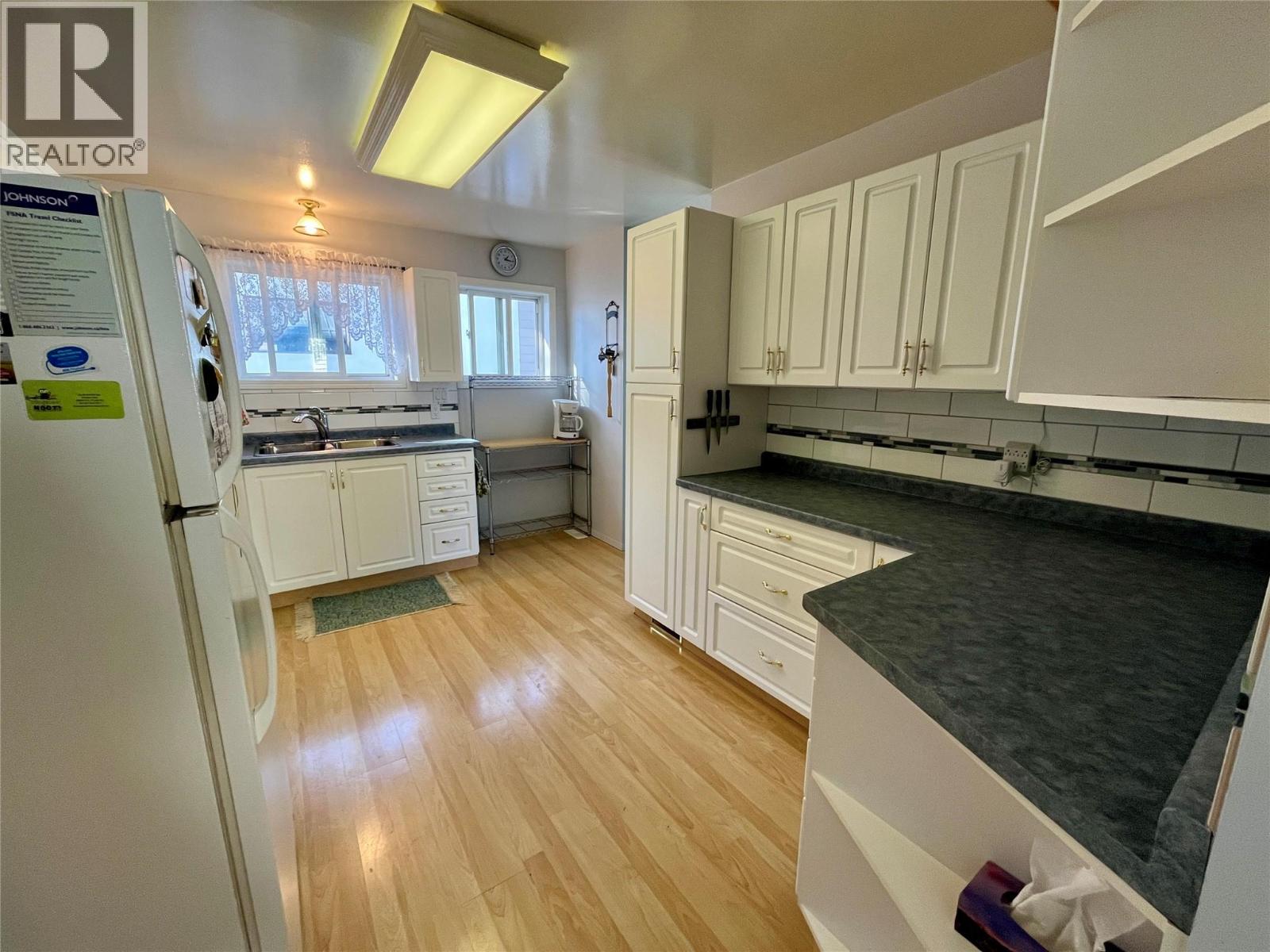 20 Dawson Place, Tumbler Ridge