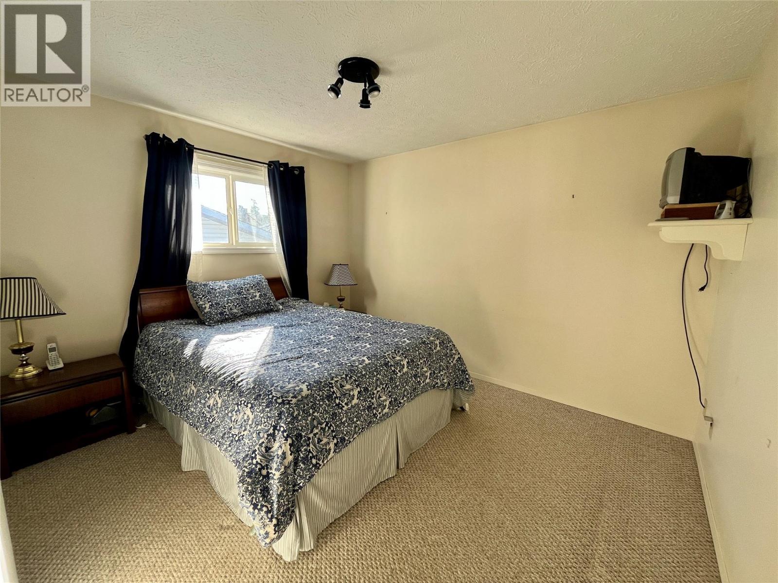 20 Dawson Place, Tumbler Ridge