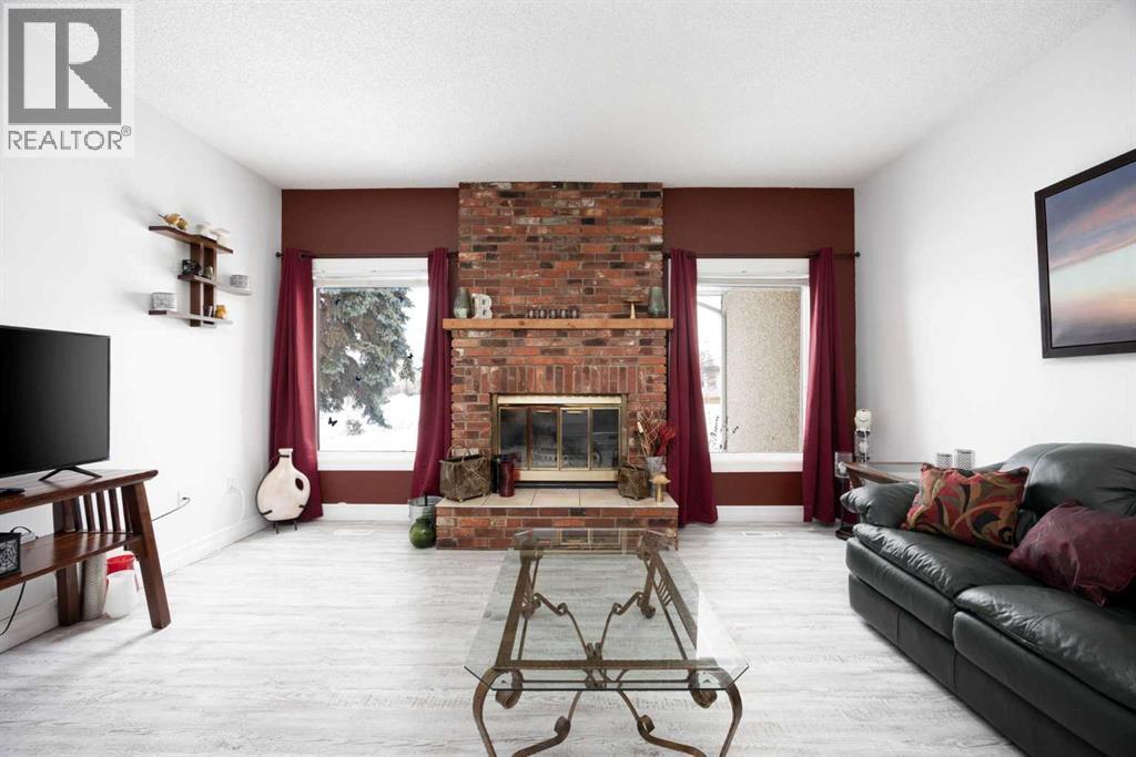 312 Ermine Crescent, Fort McMurray