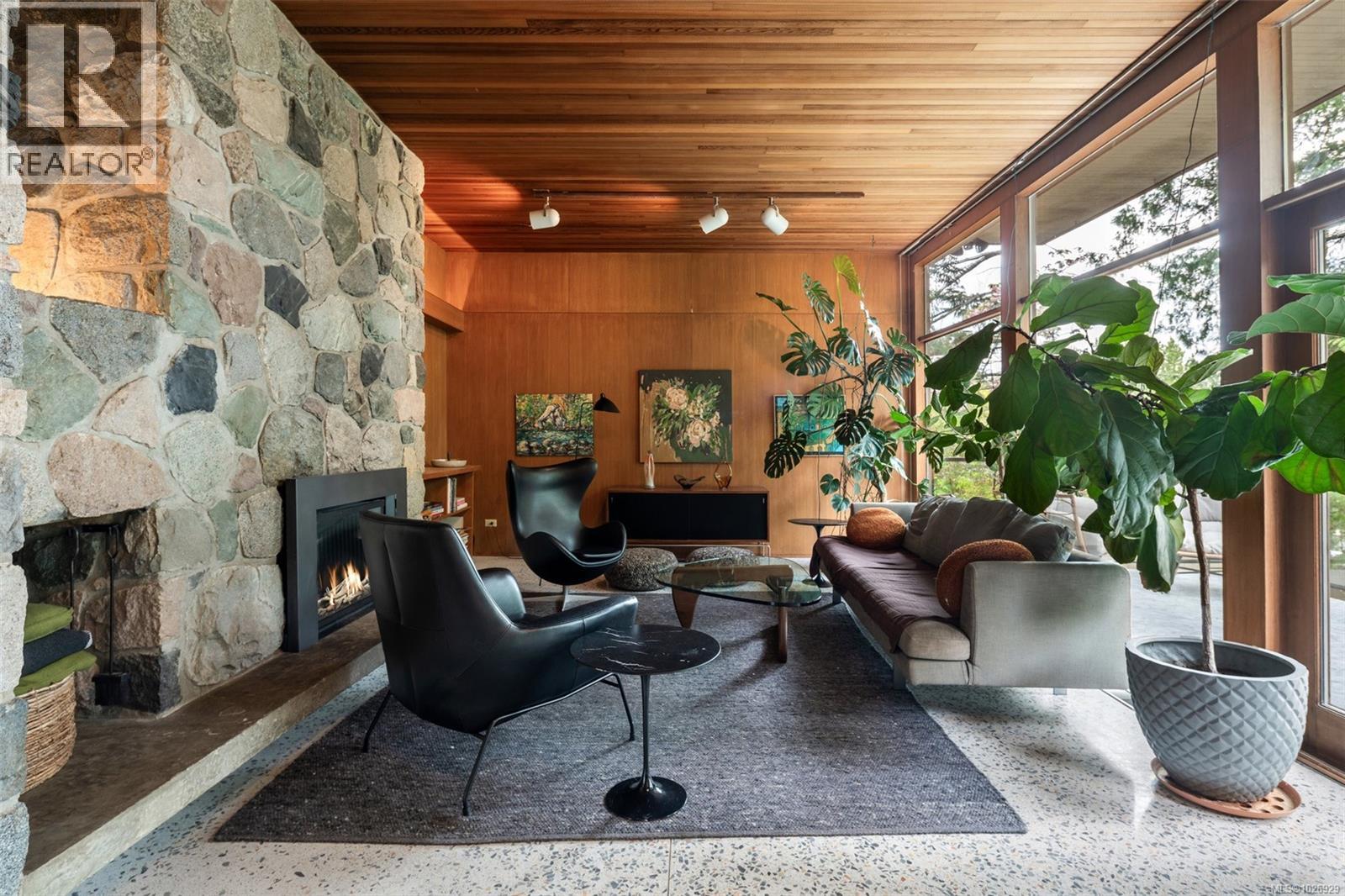 6110 GRIEVE RD - Image 3