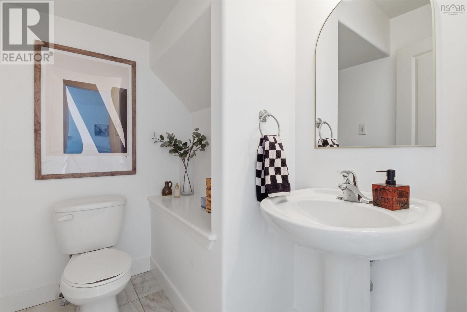 Property 36 of 39 of 79 Transom Drive