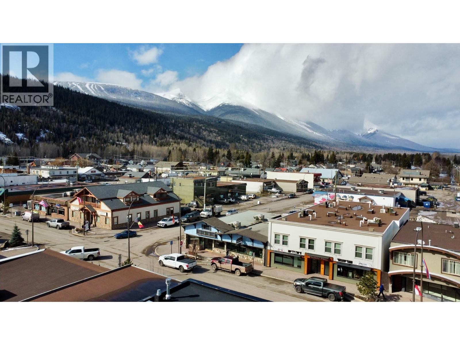 1161 MAIN Street, Smithers