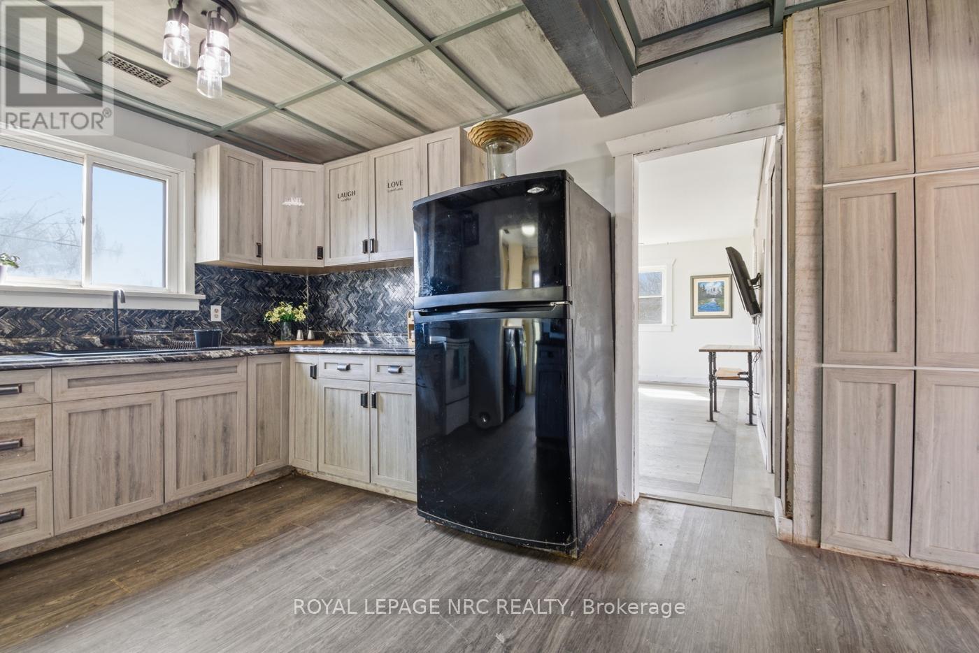 529 ROSEHILL ROAD - 7