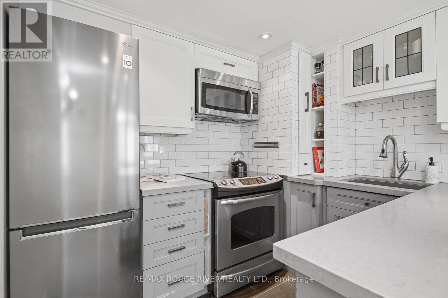 #28 89 LILLIAN STREET - 18