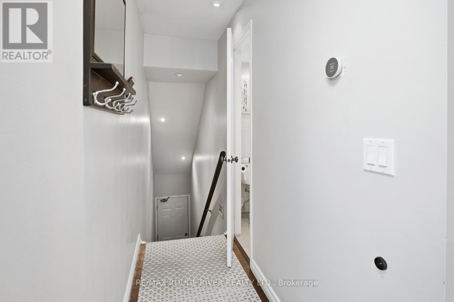#28 89 LILLIAN STREET - 4