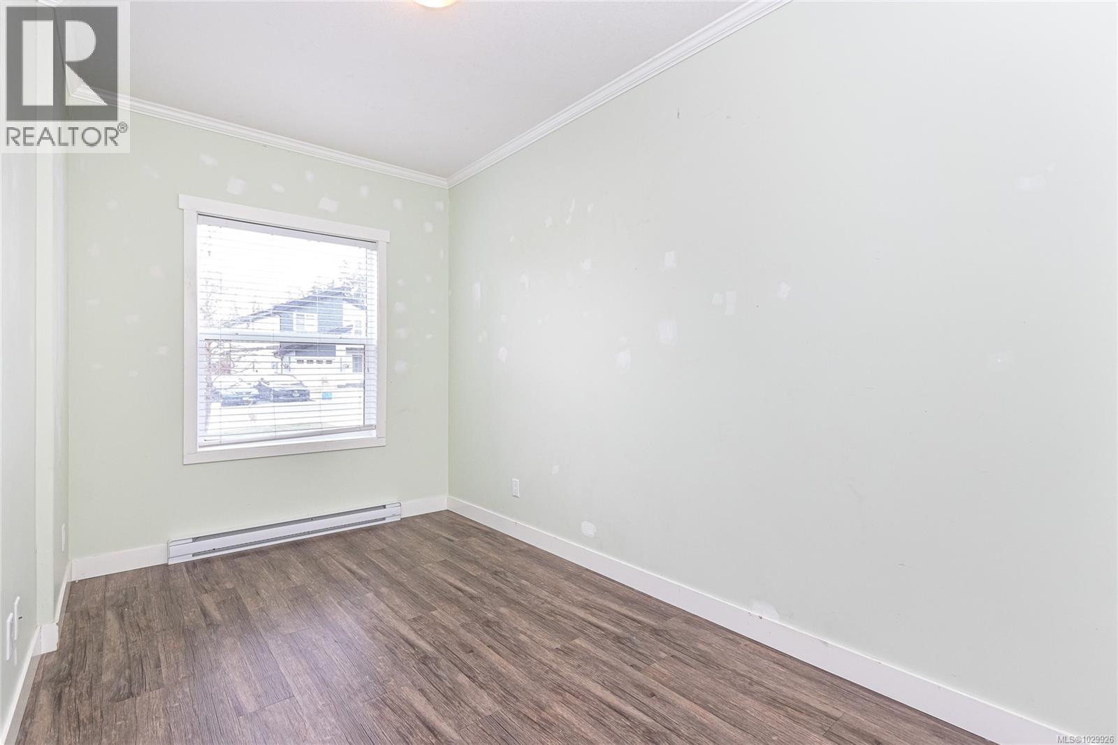 17 SAANICH RIDGE DR - 27