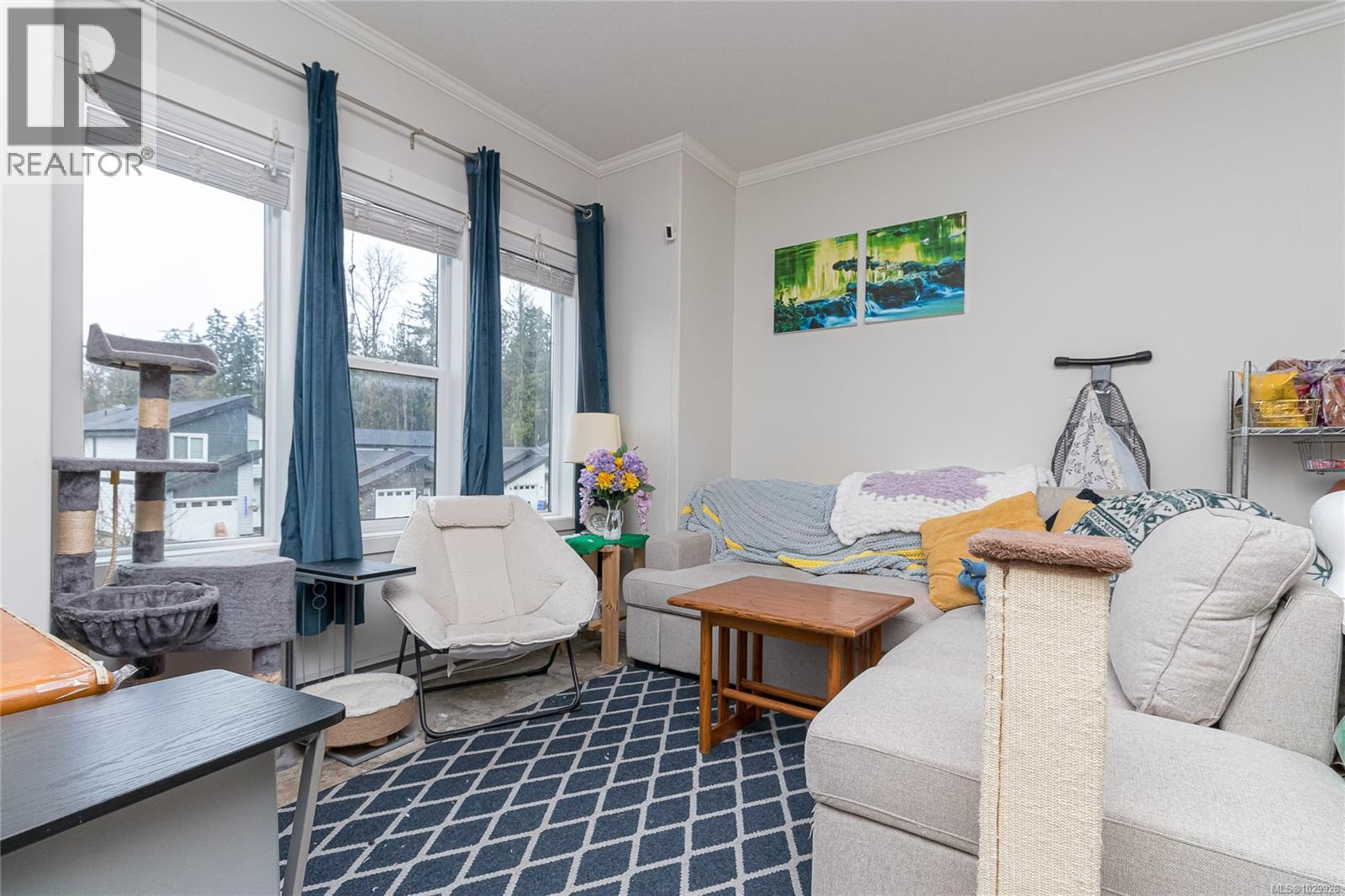 17 SAANICH RIDGE DR - 29