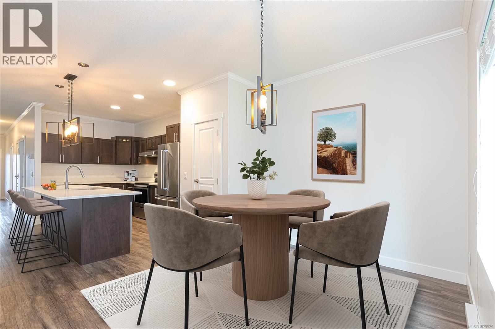 17 SAANICH RIDGE DR - 9