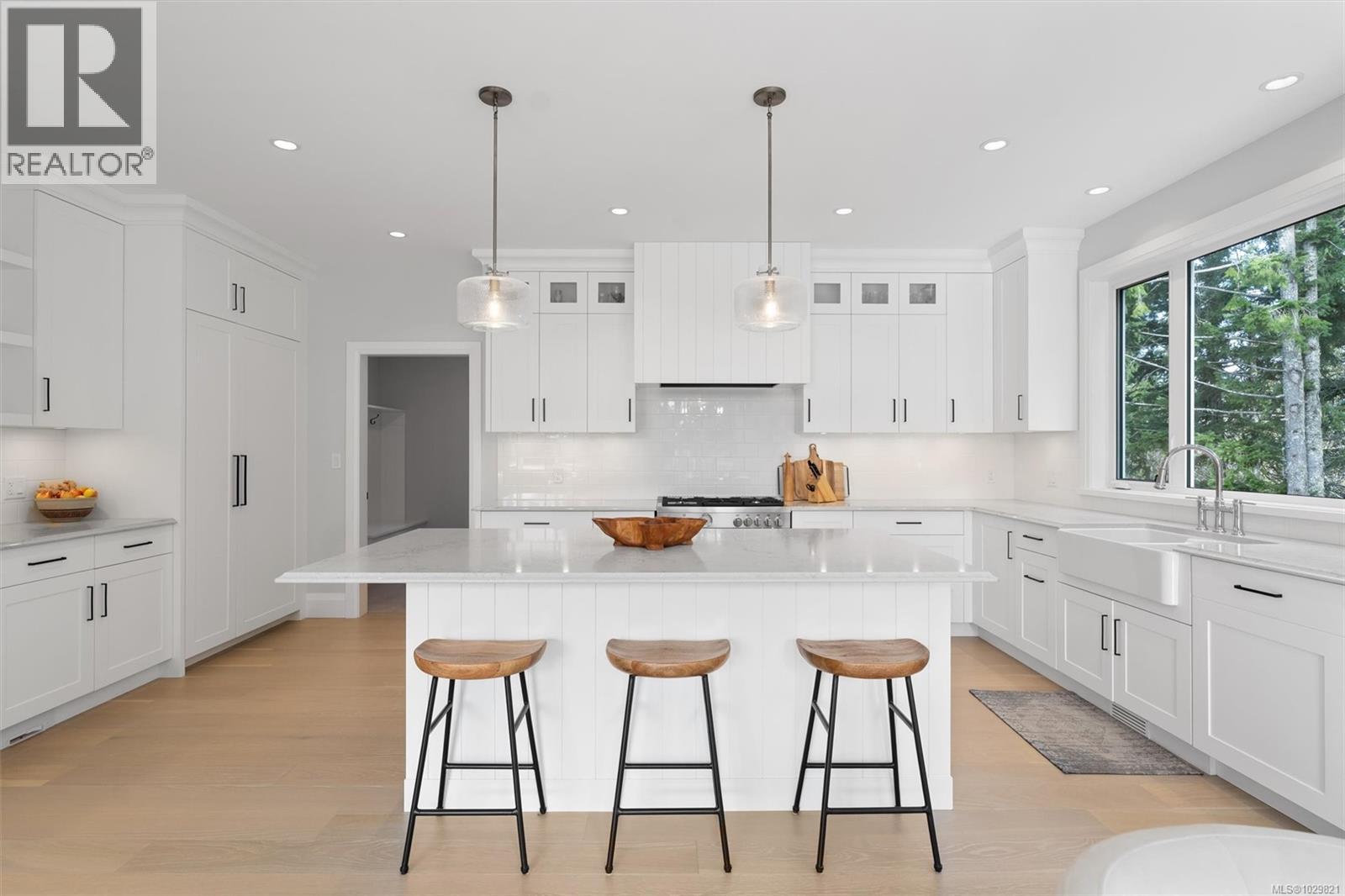 2006 PINEHURST TERR - 13