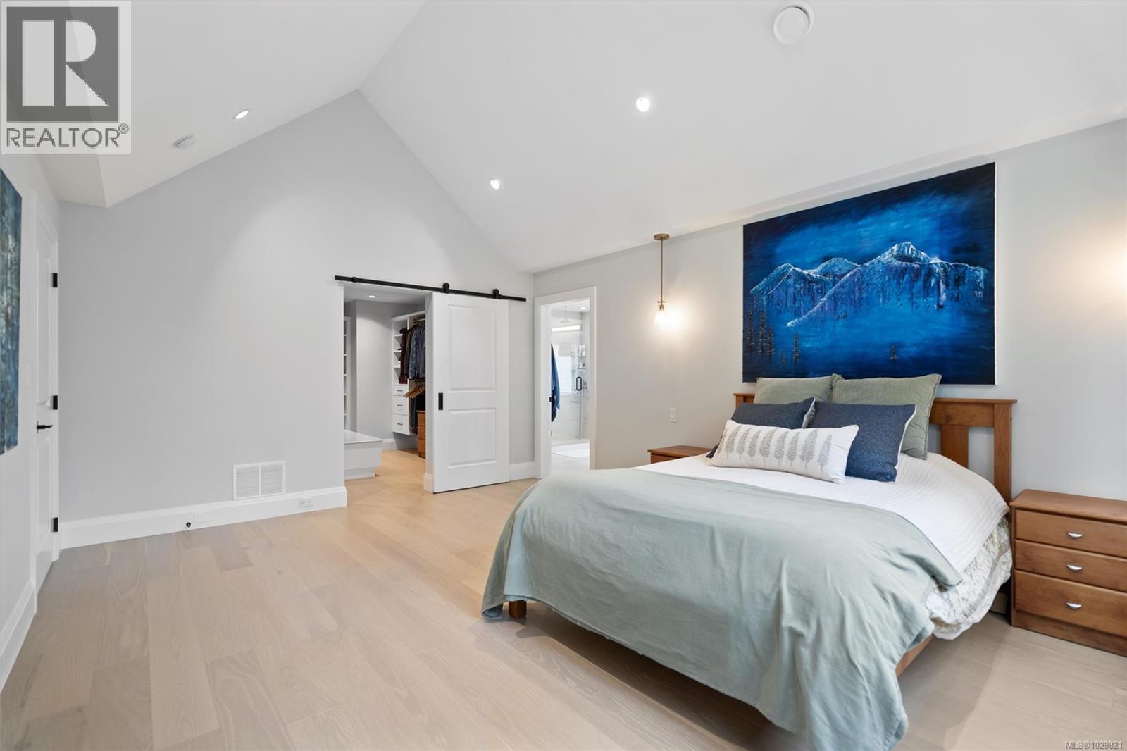 2006 PINEHURST TERR - 23