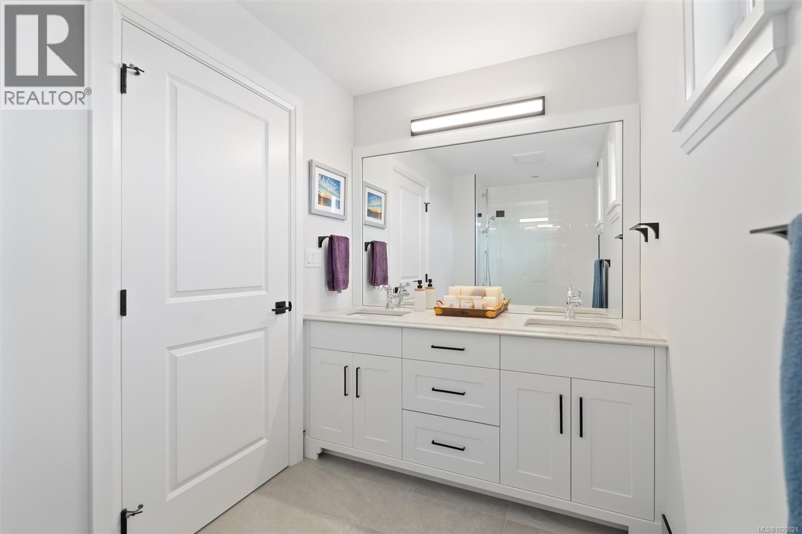 2006 PINEHURST TERR - 29