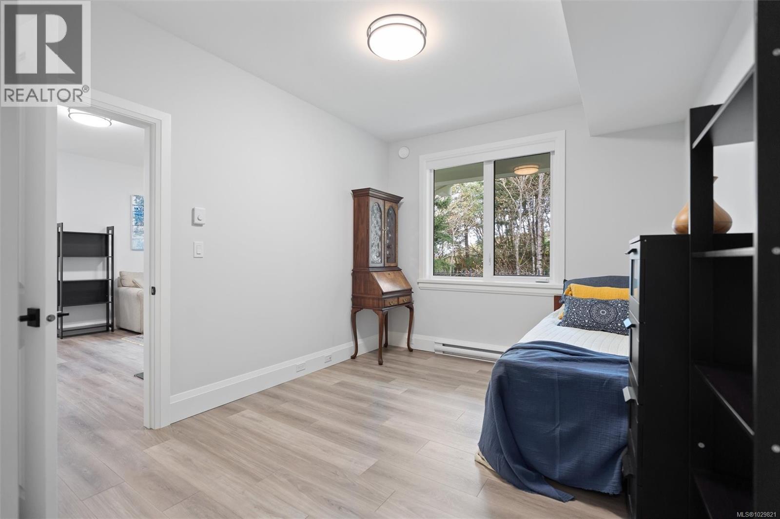 2006 PINEHURST TERR - 38