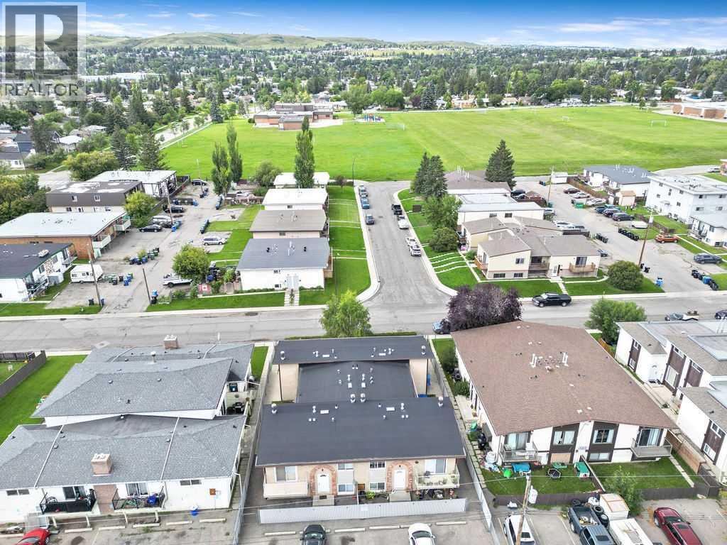 Multi-family House for Sale in  Huntley Close NE Huntington Hills Calgary 