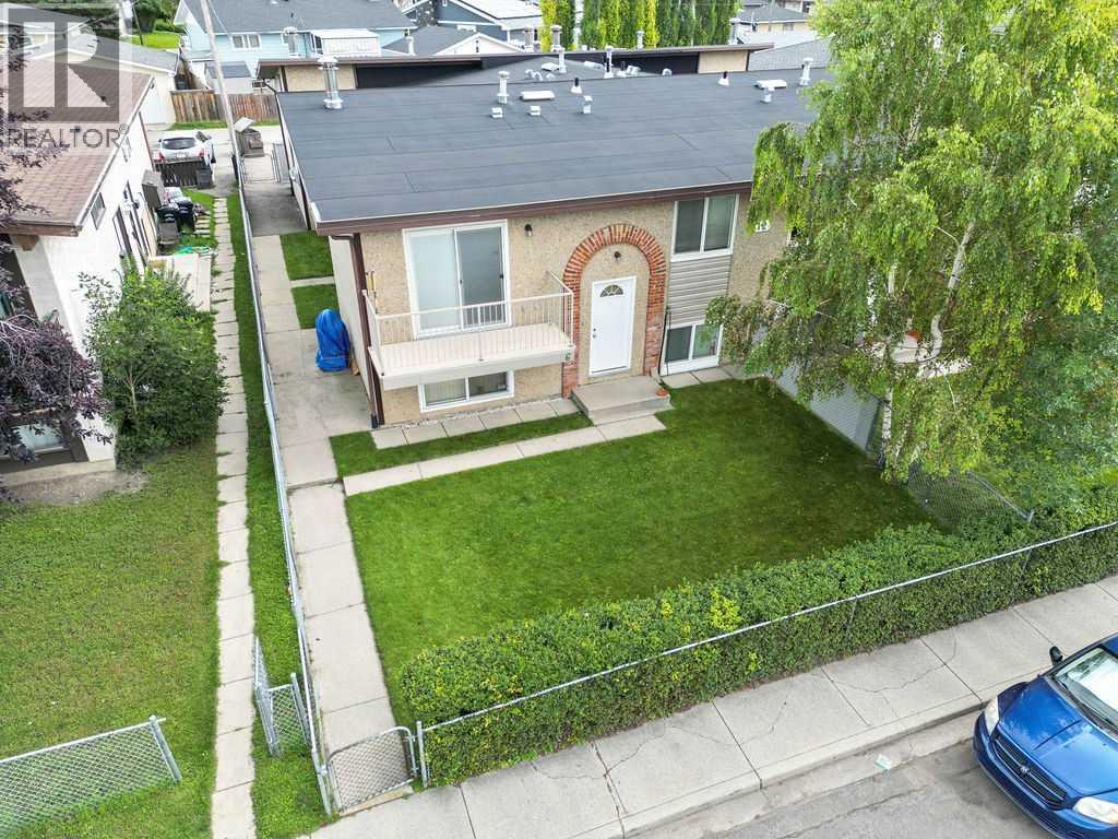 12 Huntley Close NE, Calgary, Alberta