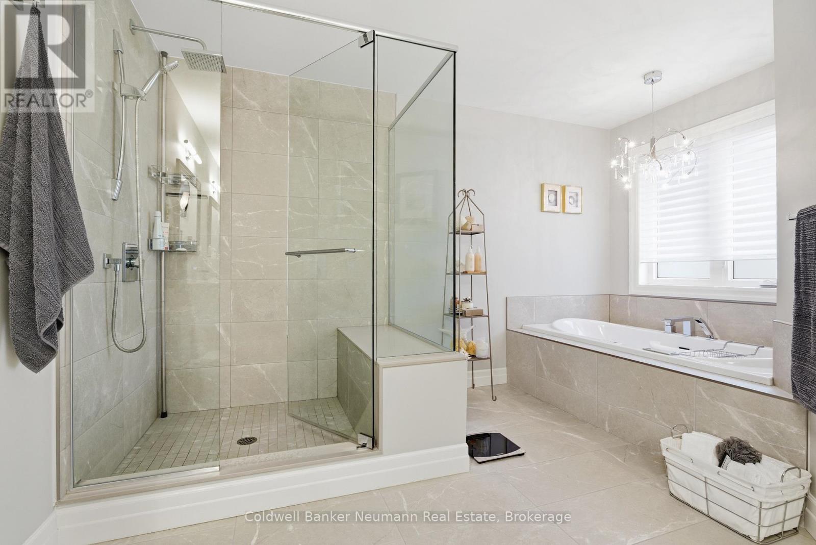 7471 MARDEN ROAD - 21