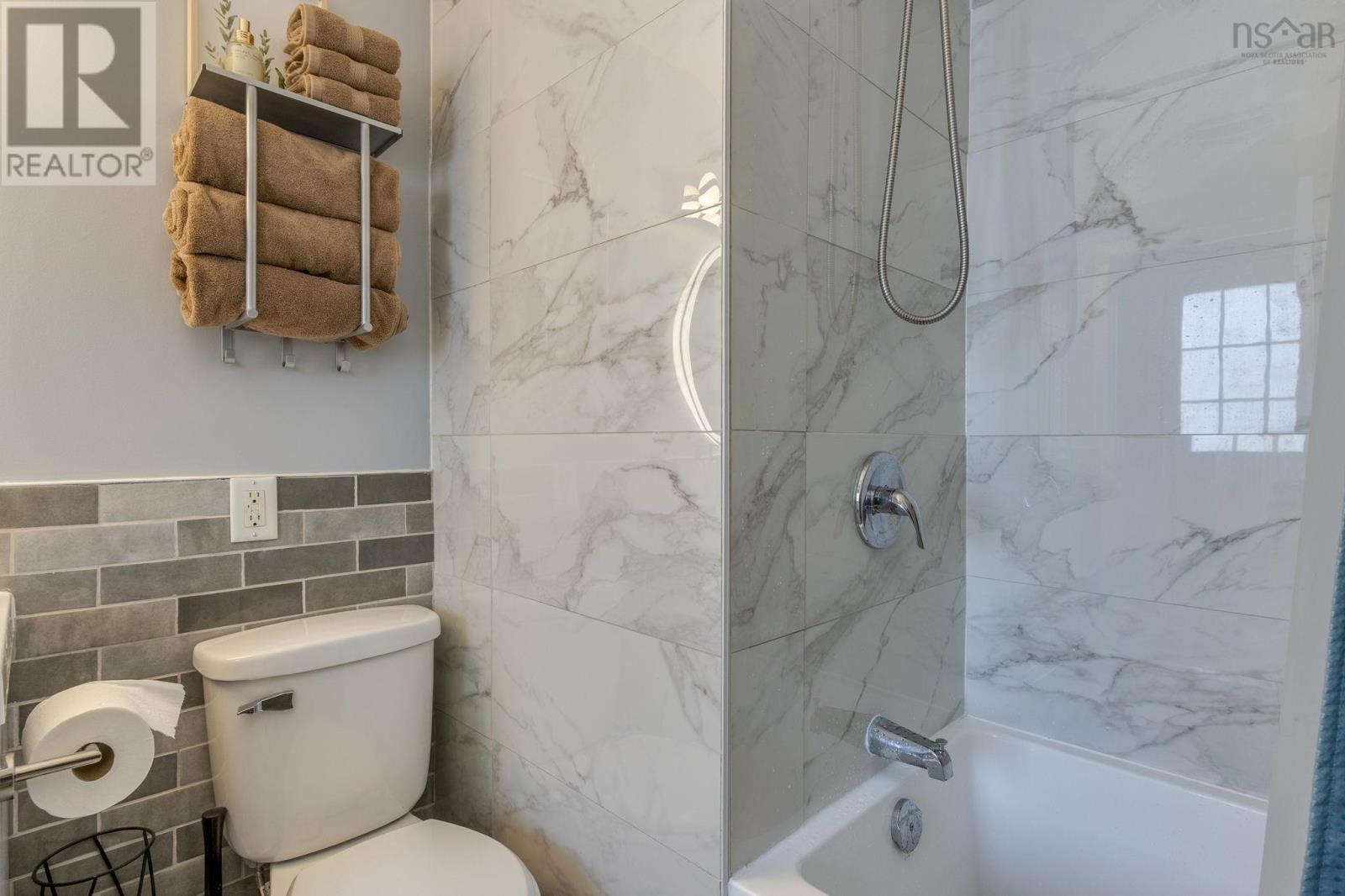 Property 20 of 34 of 1126 Highway 2 Highway