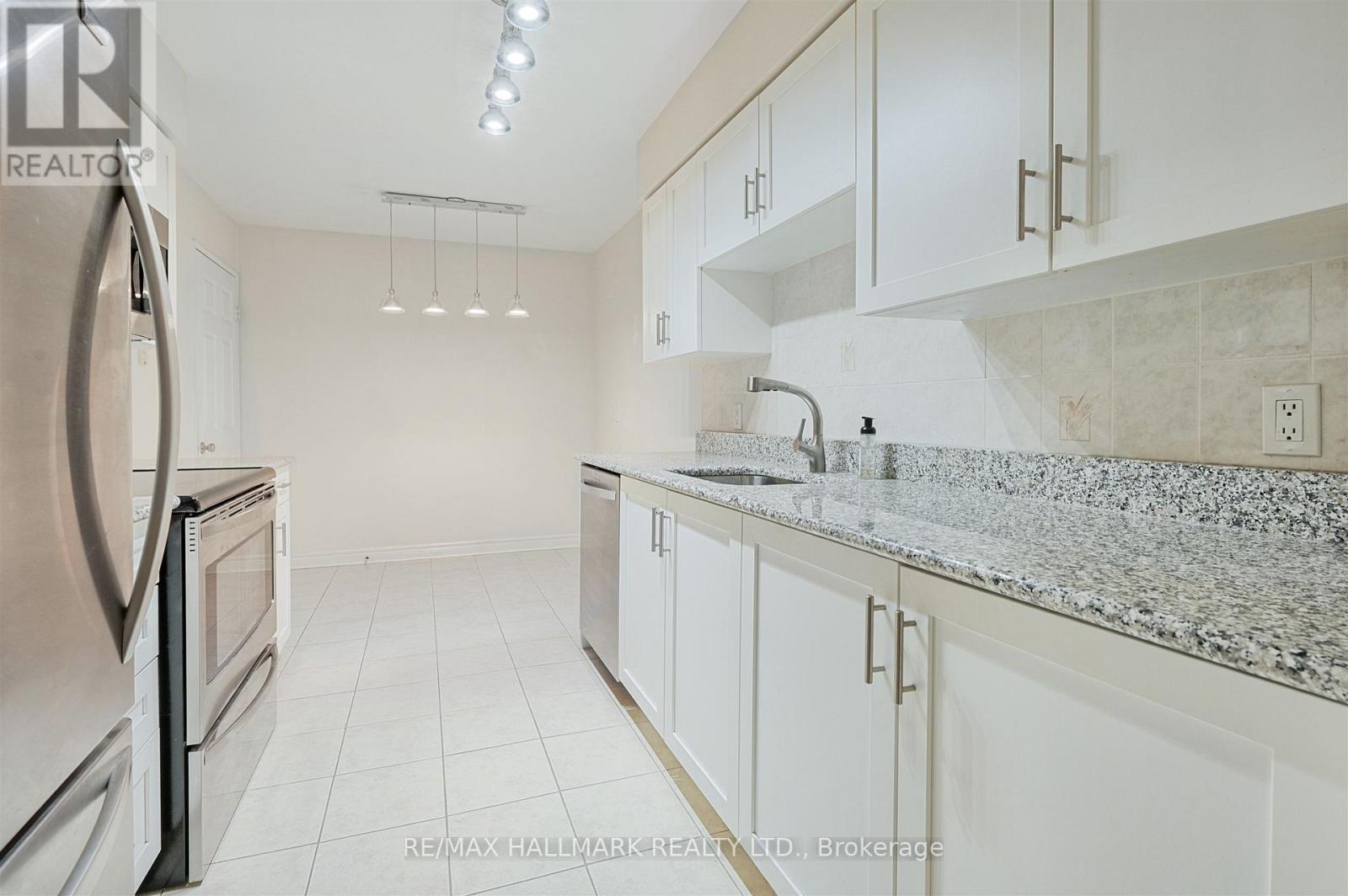 #511 35 MERTON STREET - 10