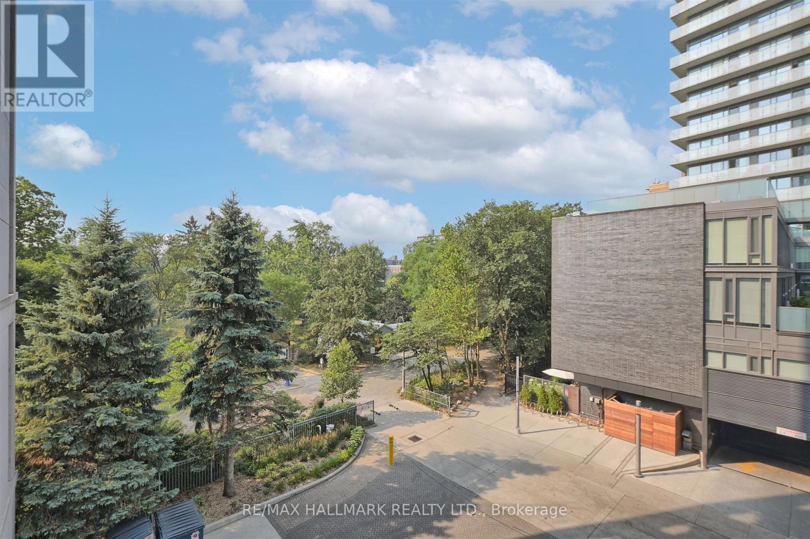 #511 35 MERTON STREET - 27