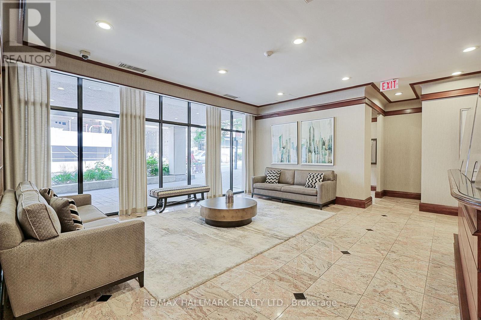#511 35 MERTON STREET - 3