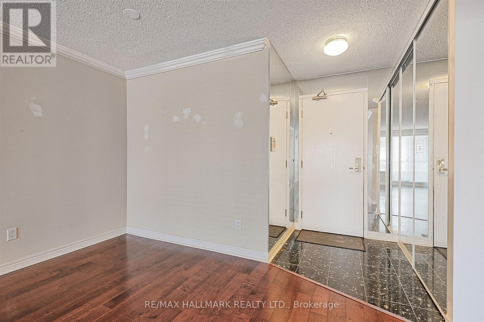 #511 35 MERTON STREET - 4