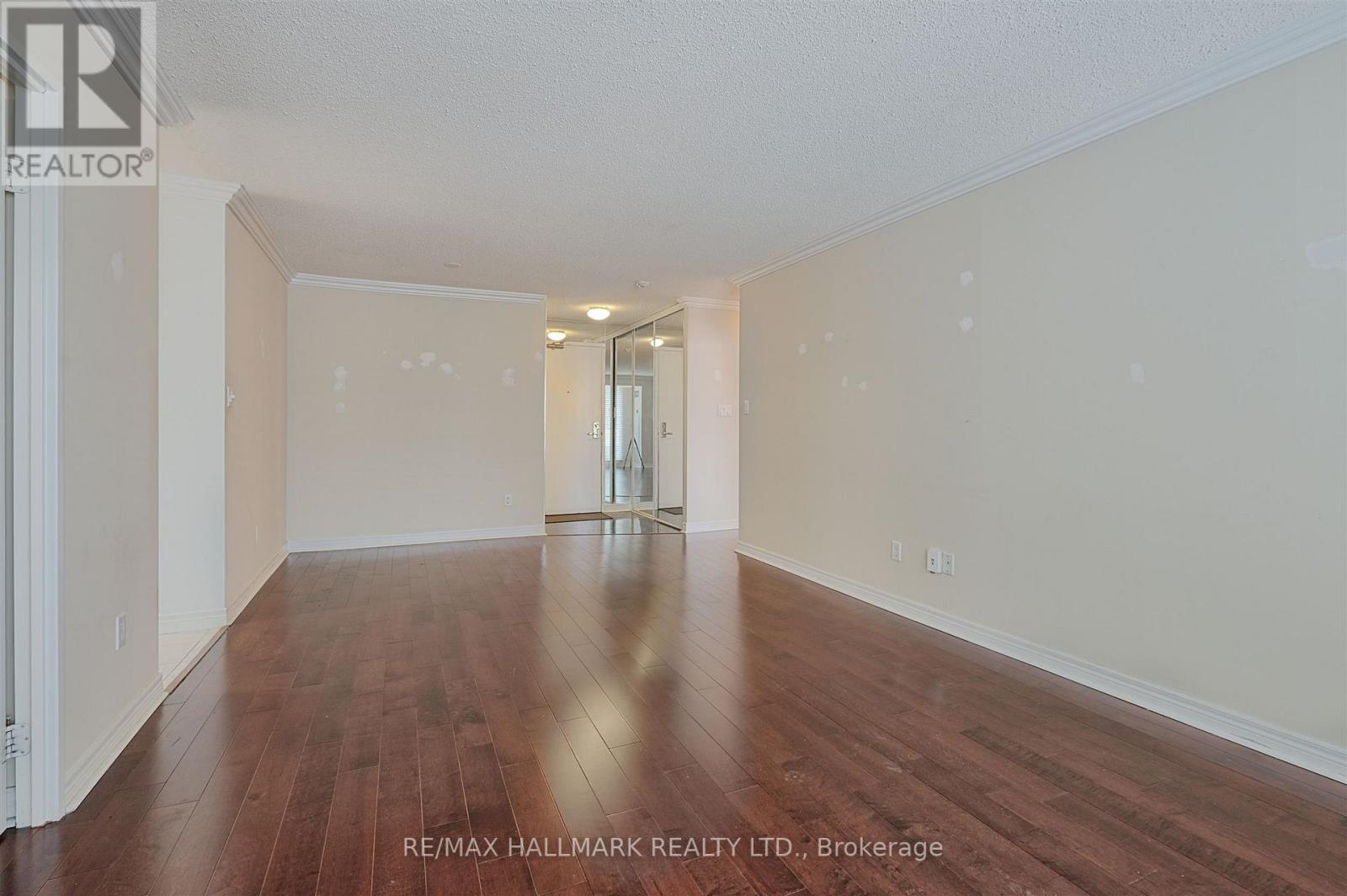 #511 35 MERTON STREET - 8