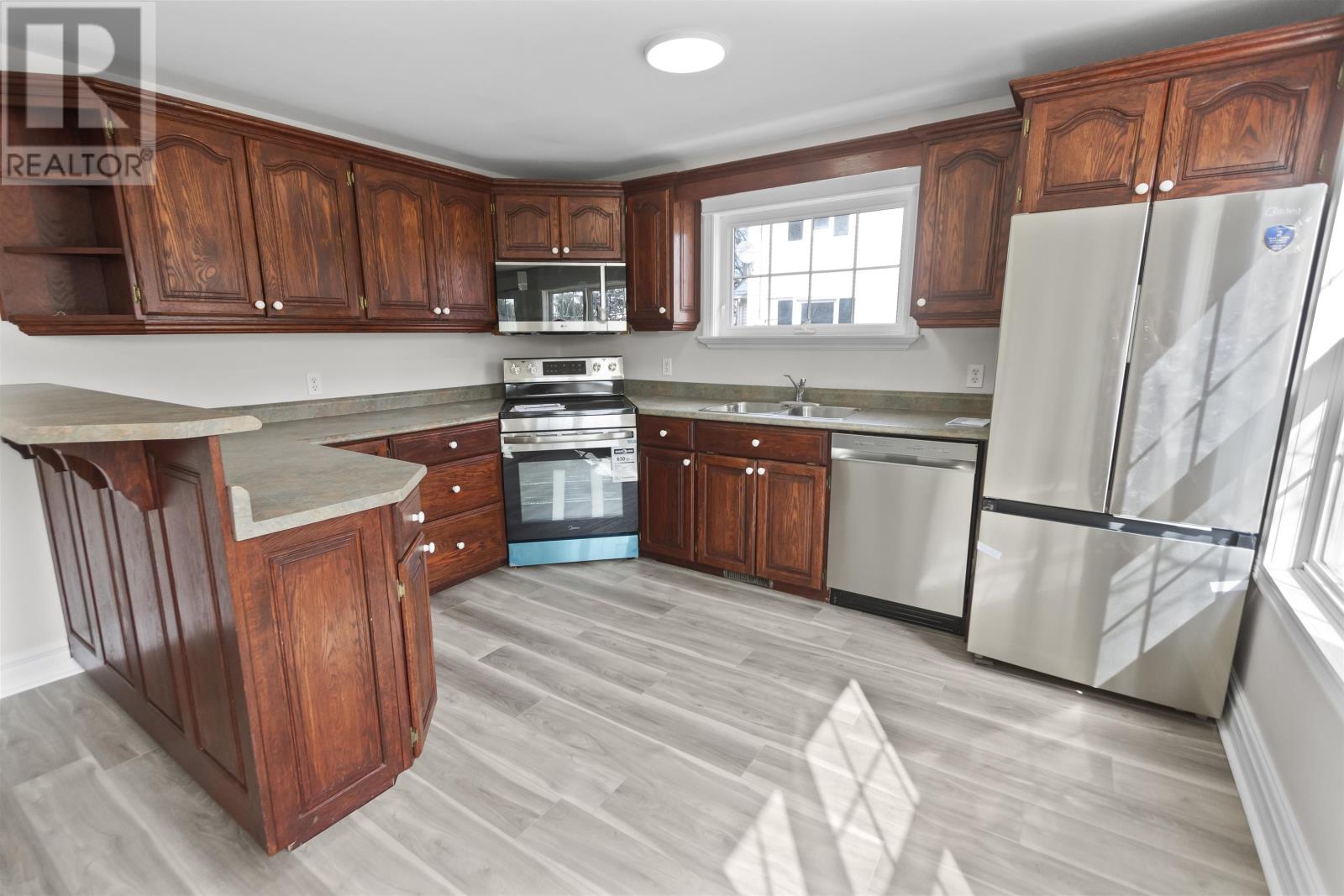 206 BELVEDERE AVENUE - 8