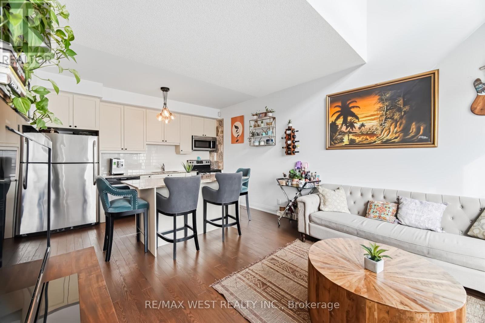 #110 12 WOODSTREAM BOULEVARD - 7