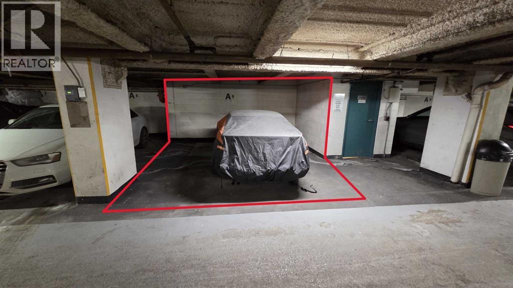 Single Family House for Sale in    Avenue SW Eau Claire Calgary 