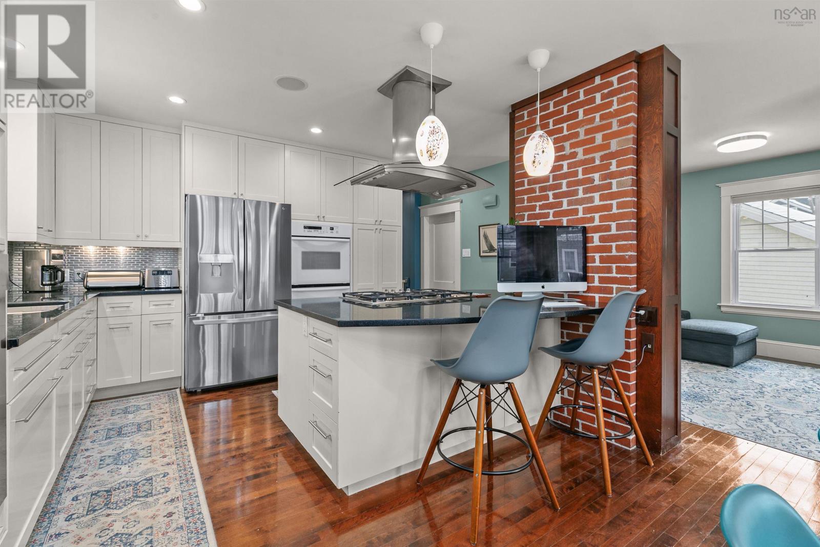 Property 31 of 49 of 1777 Cambridge Street