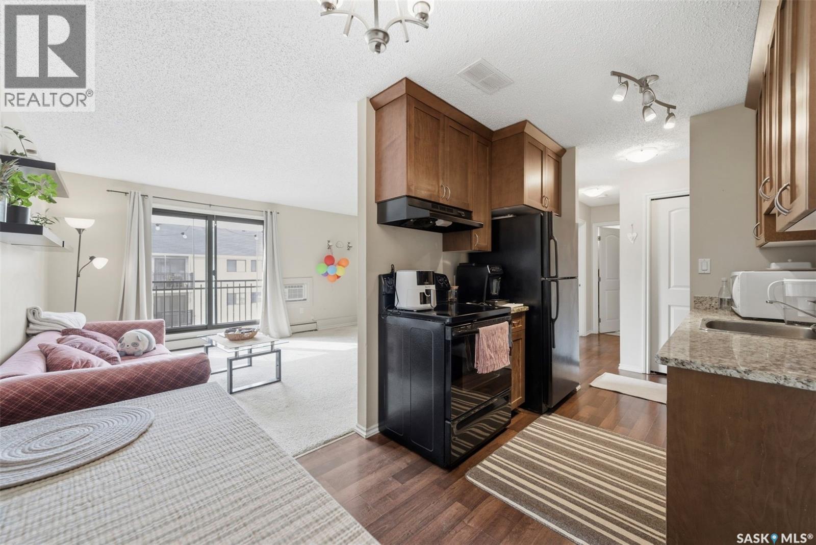 #307 258 PINEHOUSE PLACE - 6