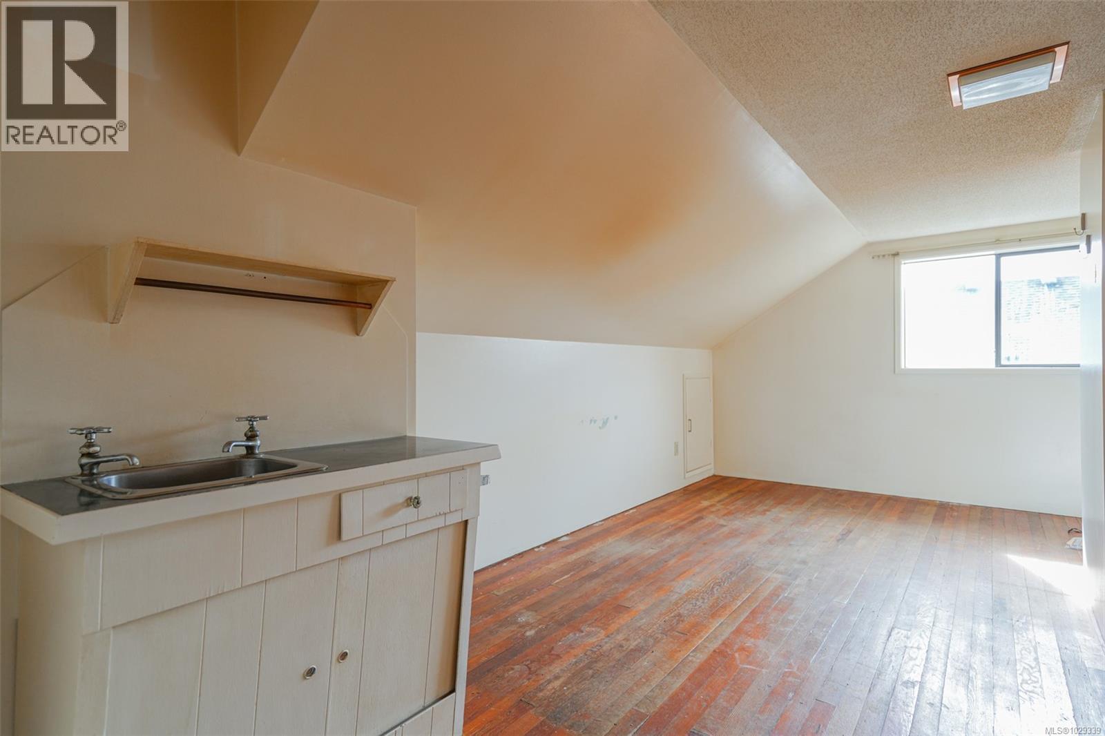 3129 10th Ave - 26