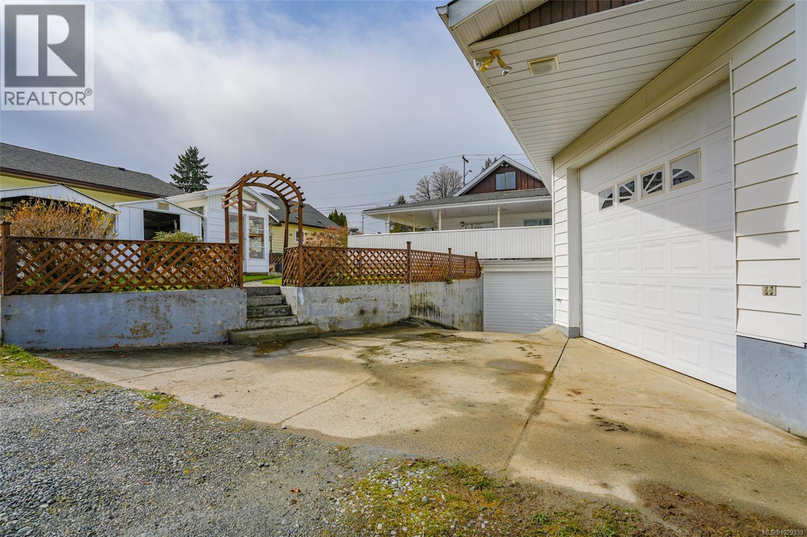 3129 10TH AVE - 54