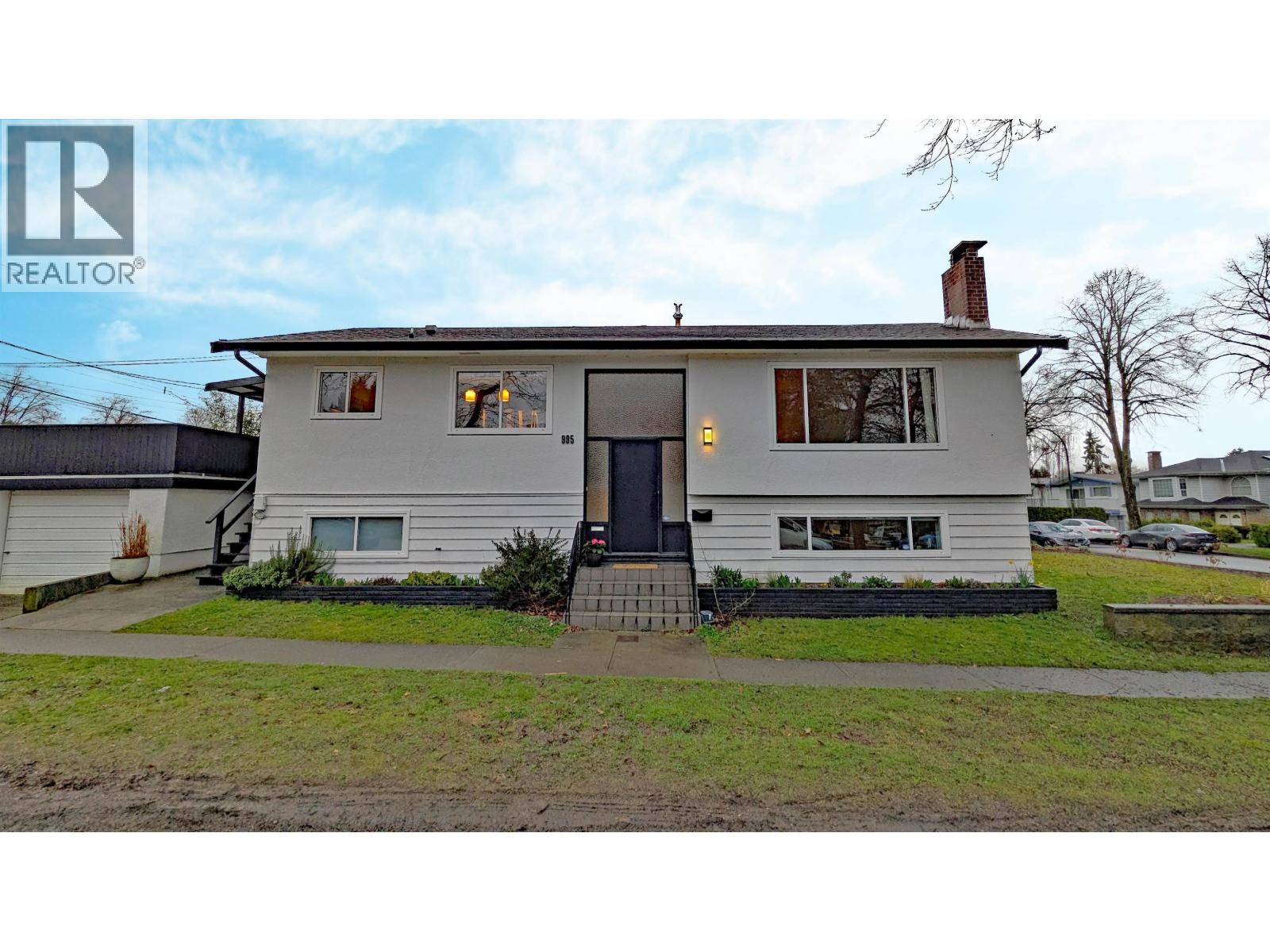 995 47TH Avenue - main photo