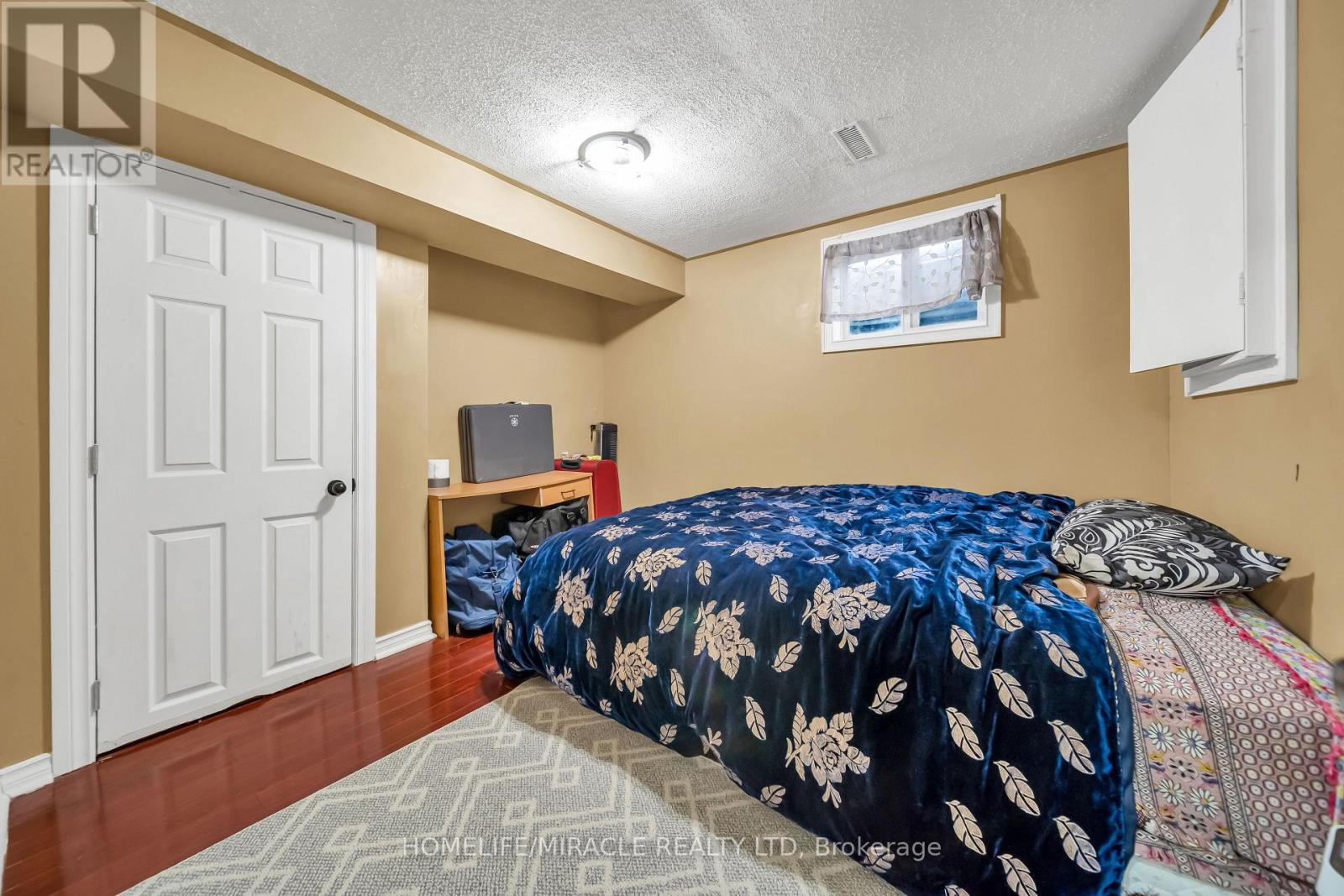 64 DRAKE BOULEVARD - 28