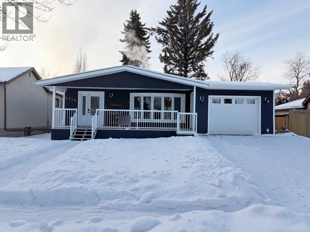 Single Family House 4 Level for Sale in  A Avenue Rosedale Stettler 