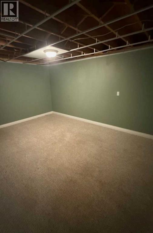 Single Family House 4 Level for Sale in  A Avenue Rosedale Stettler 