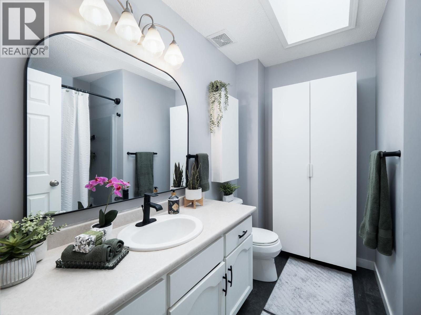 1906 CLEARWOOD CRESCENT - 12