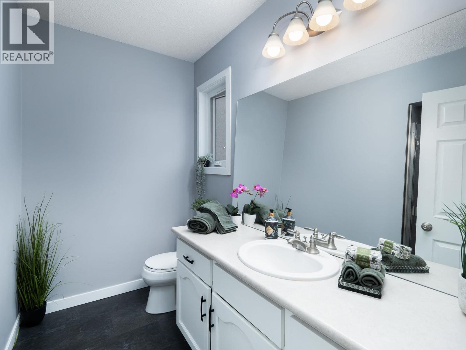 1906 CLEARWOOD CRESCENT - 15