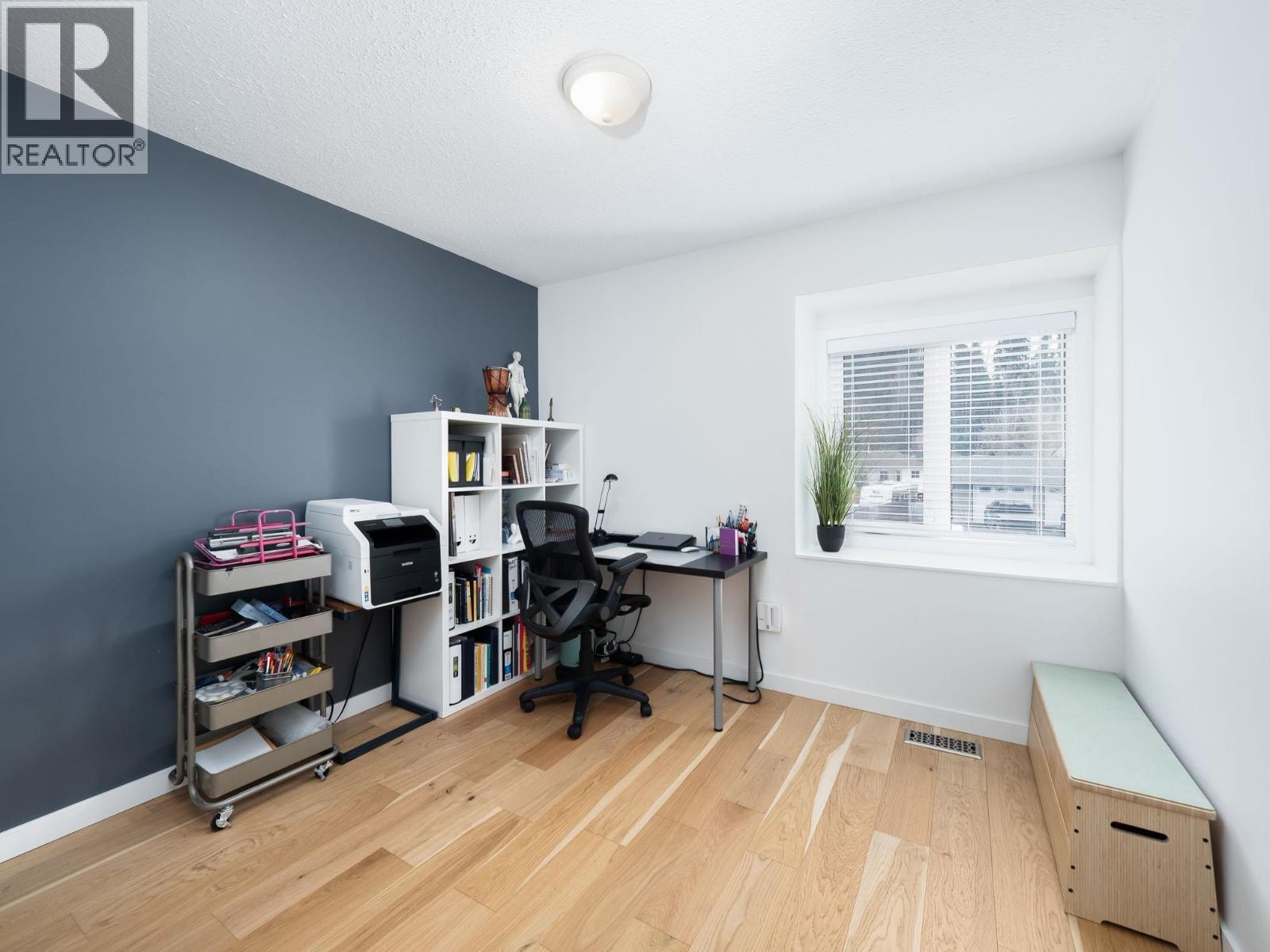 1906 CLEARWOOD CRESCENT - 17