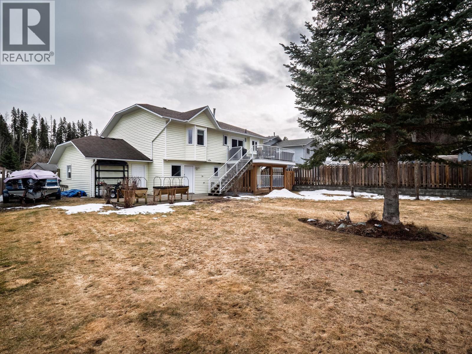 1906 CLEARWOOD CRESCENT - 28