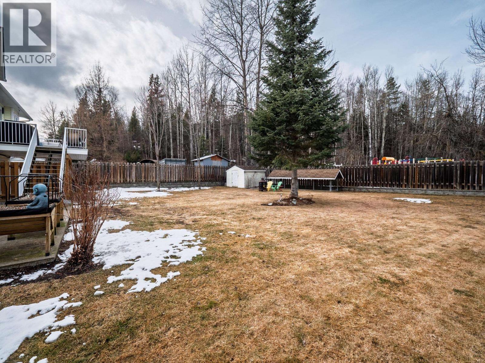 1906 CLEARWOOD CRESCENT - 29