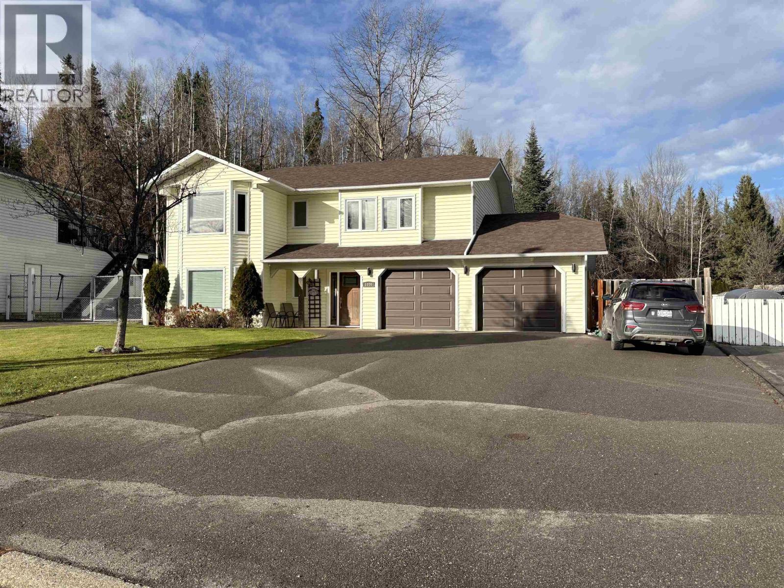 1906 CLEARWOOD CRESCENT - 4