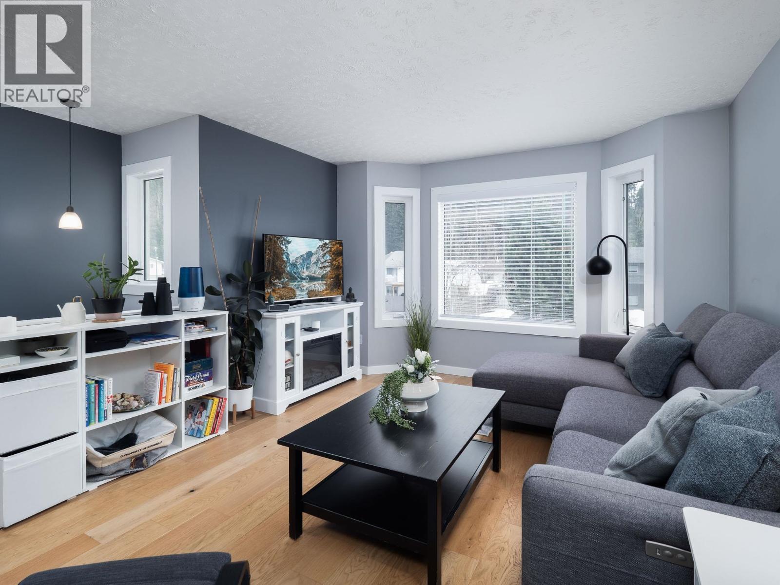 1906 CLEARWOOD CRESCENT - 5