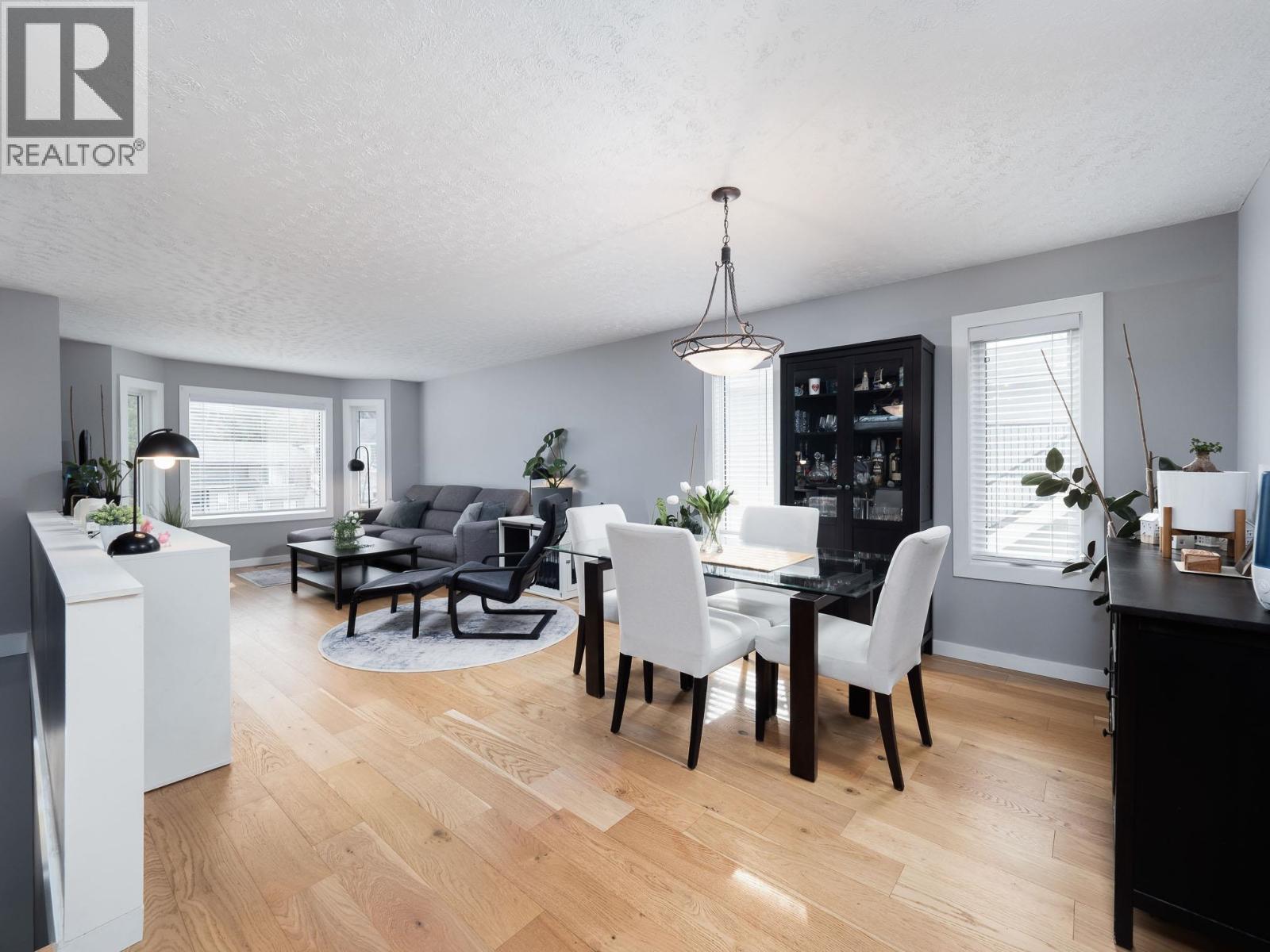 1906 CLEARWOOD CRESCENT - 7