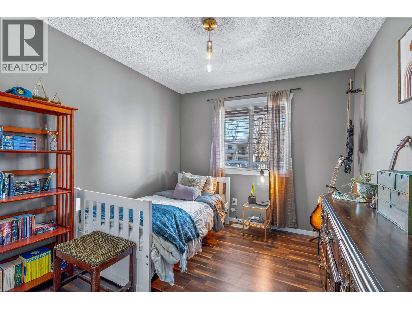 3065 WALLACE CRESCENT - 16