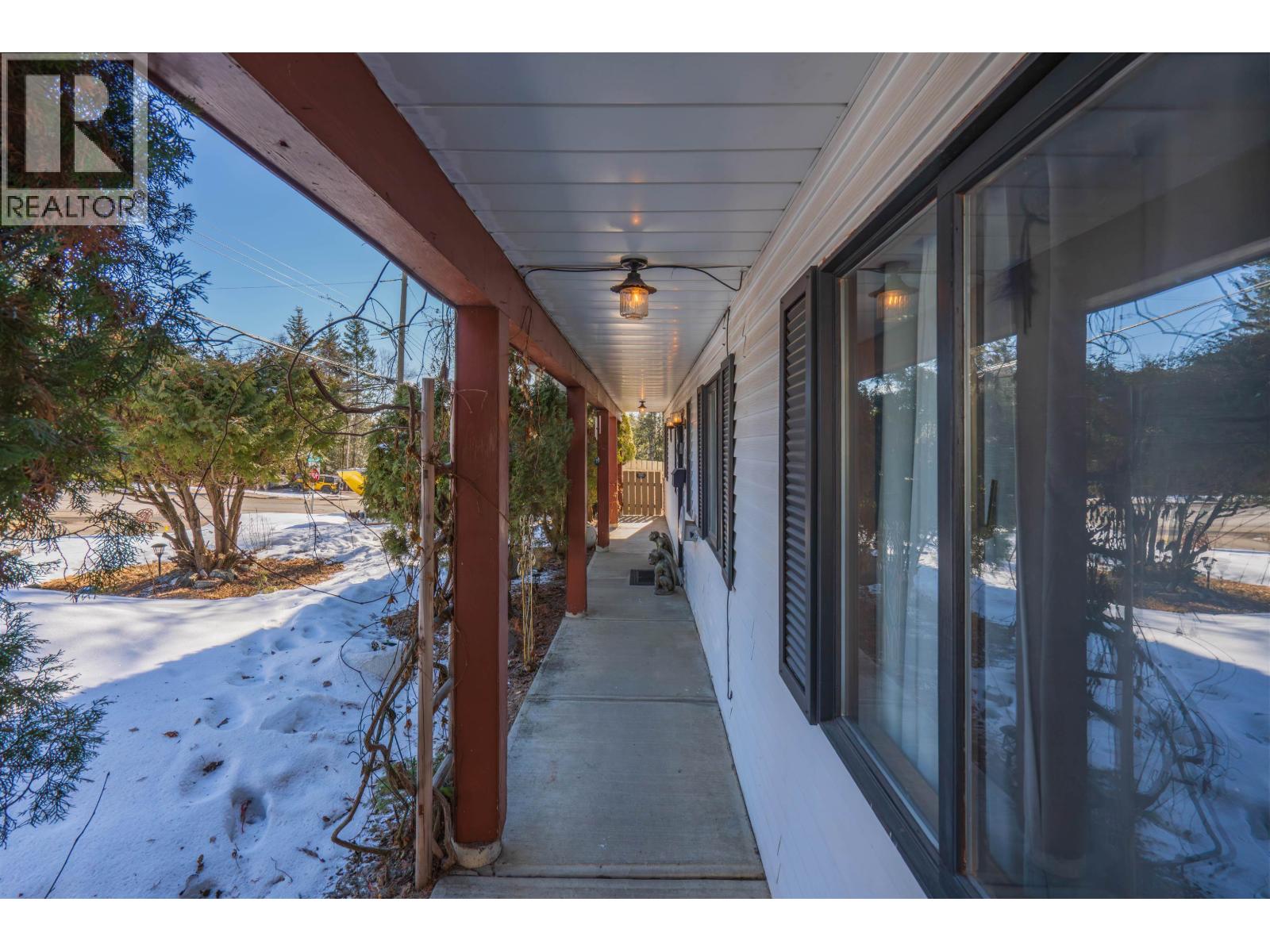 3065 WALLACE CRESCENT - Image 3