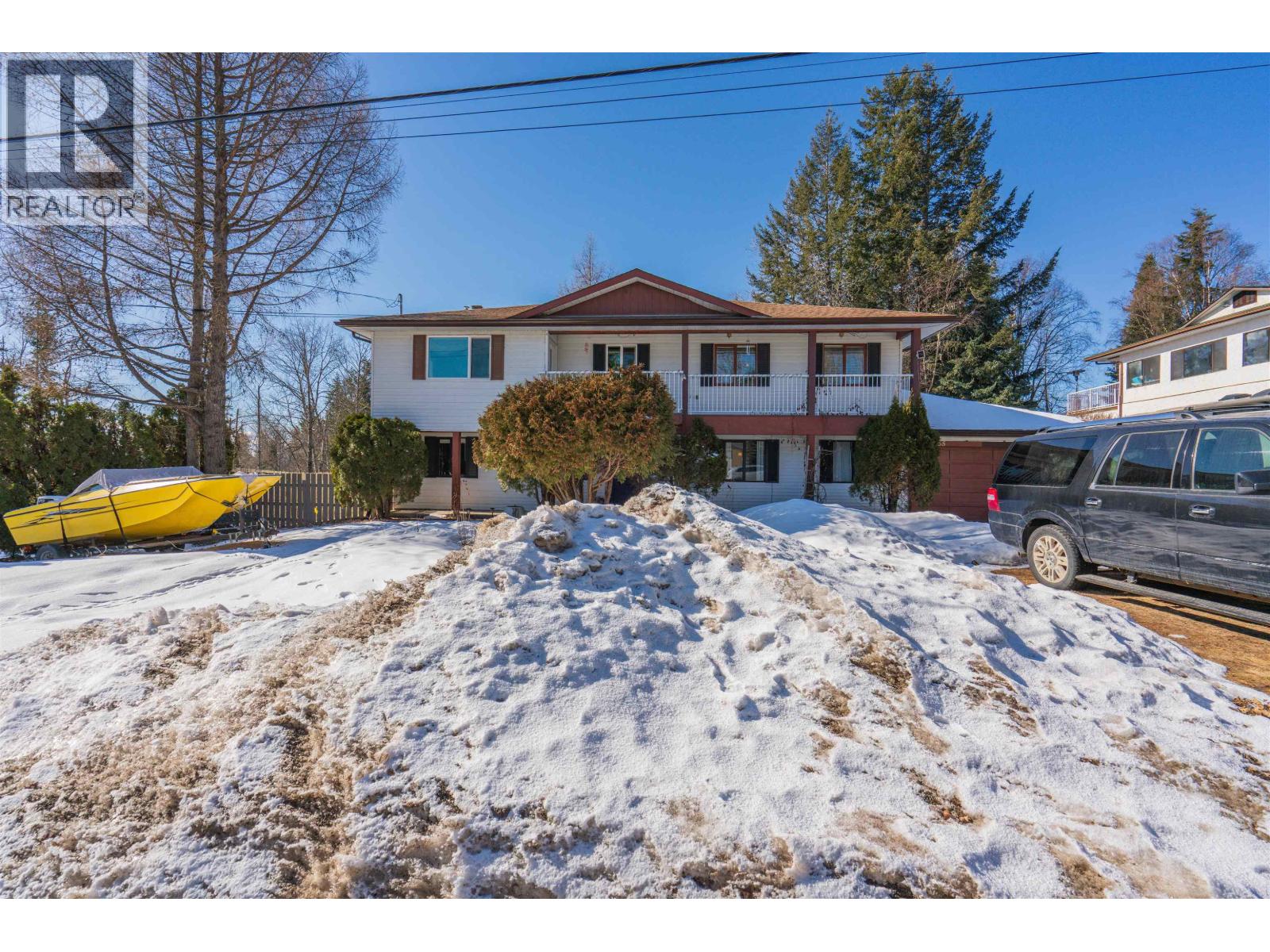 3065 WALLACE CRESCENT - 35