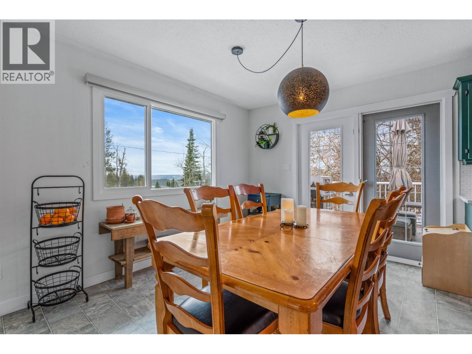 3065 WALLACE CRESCENT - 7