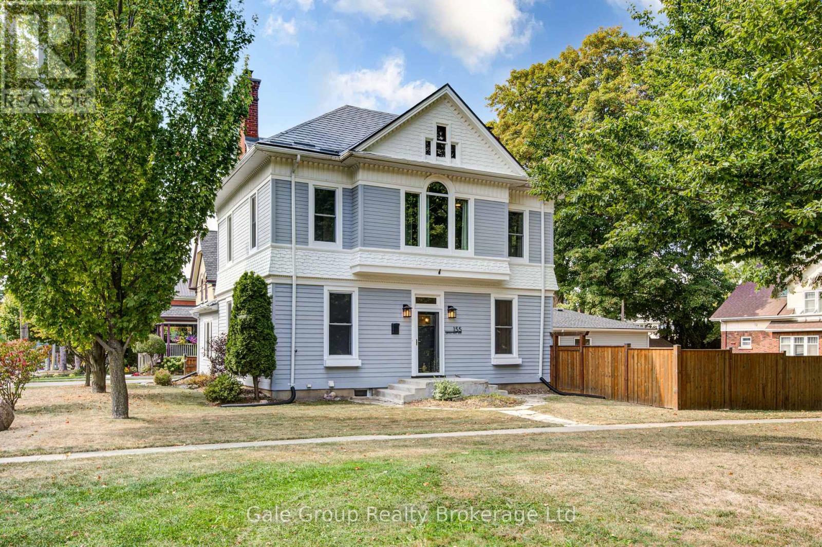 155 VANSITTART AVENUE